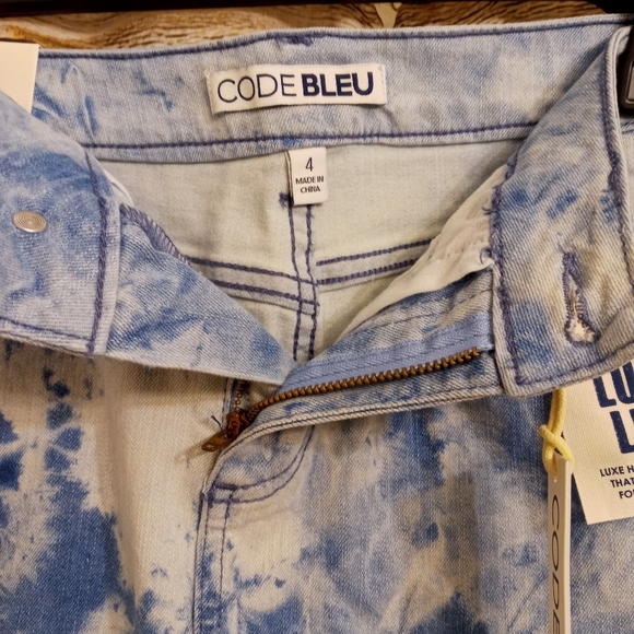 Skirt Bleach Distressed Code Blue - Picture 6 of 10